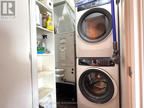 1907 - 70 Landry Street, Ottawa, ON - Indoor Photo Showing Laundry Room