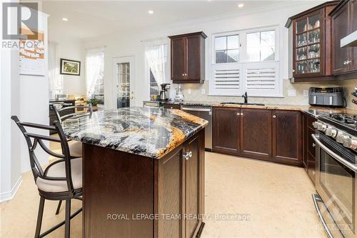 411 Oban Pvt, Ottawa, ON - Indoor Photo Showing Kitchen With Upgraded Kitchen