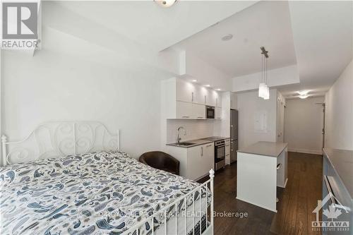 307 - 255 Bay Street, Ottawa, ON - Indoor Photo Showing Kitchen