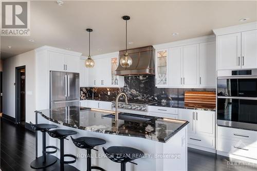 4101 - 805 Carling Avenue, Ottawa, ON - Indoor Photo Showing Kitchen With Upgraded Kitchen