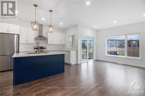 311 Sterling Avenue, Clarence-Rockland, ON - Indoor Photo Showing Kitchen With Upgraded Kitchen