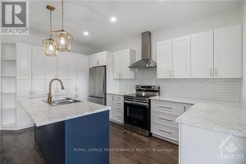 311 Sterling Avenue, Clarence-Rockland, ON - Indoor Photo Showing Kitchen With Double Sink With Upgraded Kitchen