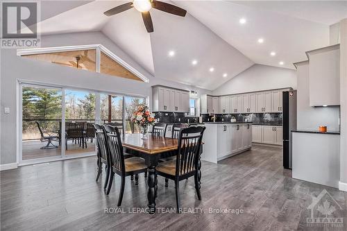 11230 County 3 Road, North Dundas, ON - Indoor Photo Showing Dining Room