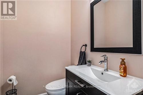 11230 County 3 Road, North Dundas, ON - Indoor Photo Showing Bathroom