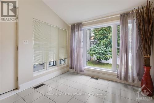 121 York Street, Ottawa, ON - Indoor