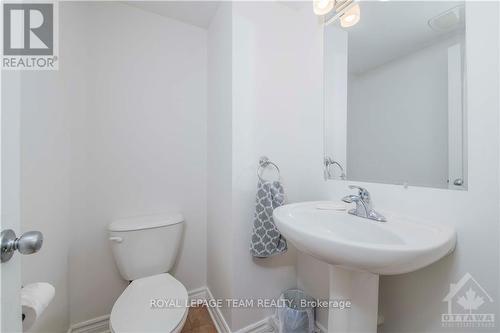 A - 722 Chapman Mills Drive, Ottawa, ON - Indoor Photo Showing Bathroom