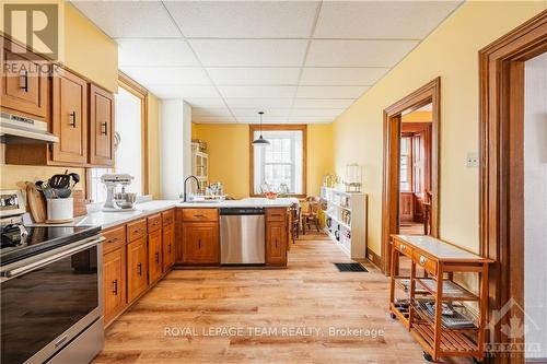 23 Blacksmith Road, Rideau Lakes, ON - Indoor Photo Showing Kitchen