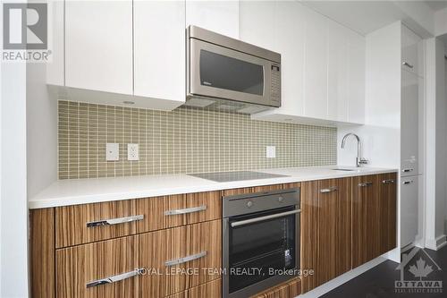 1206 - 111 Champagne Avenue, Ottawa, ON - Indoor Photo Showing Kitchen