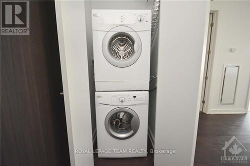 1206 - 111 Champagne Avenue, Ottawa, ON - Indoor Photo Showing Laundry Room