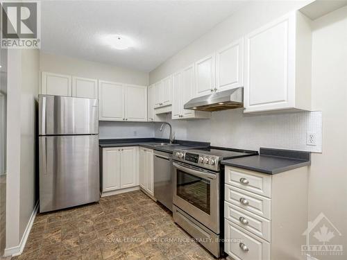 205 - 199 Kent Street, Ottawa, ON - Indoor Photo Showing Kitchen With Stainless Steel Kitchen