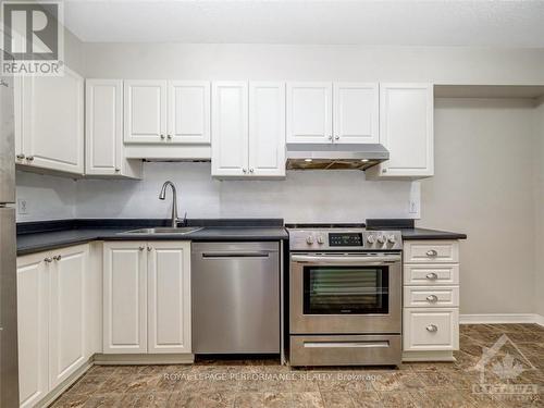 205 - 199 Kent Street, Ottawa, ON - Indoor Photo Showing Kitchen With Stainless Steel Kitchen