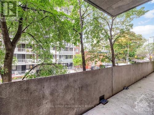 205 - 199 Kent Street, Ottawa, ON - Outdoor