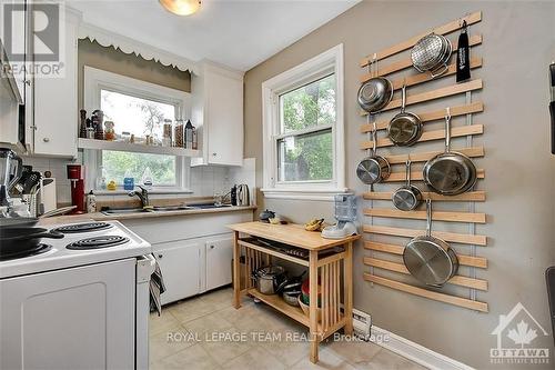 55 Glendale Avenue, Ottawa, ON - Indoor Photo Showing Kitchen With Double Sink