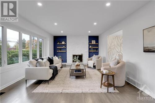 1790 Kilborn Avenue, Ottawa, ON - Indoor Photo Showing Living Room