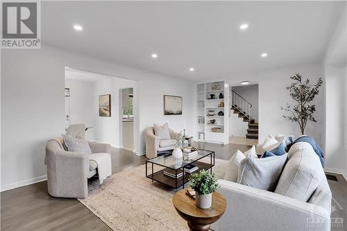 1790 Kilborn Avenue, Ottawa, ON - Indoor Photo Showing Living Room