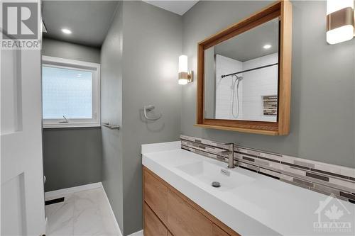 1790 Kilborn Avenue, Ottawa, ON - Indoor Photo Showing Bathroom