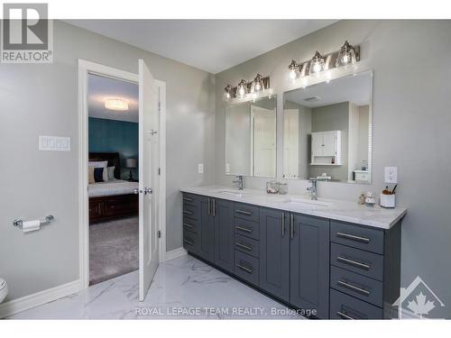 656 Parade Drive, Ottawa, ON - Indoor Photo Showing Bathroom