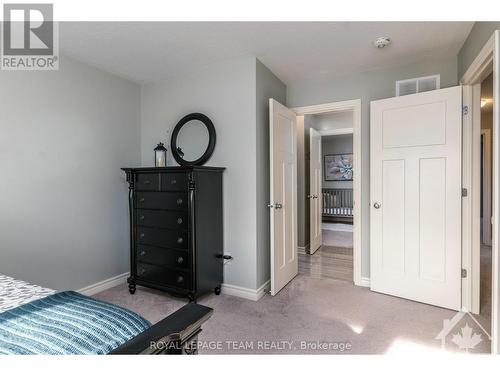 656 Parade Drive, Ottawa, ON - Indoor Photo Showing Bedroom