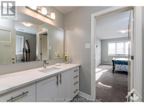 656 Parade Drive, Ottawa, ON - Indoor Photo Showing Bathroom