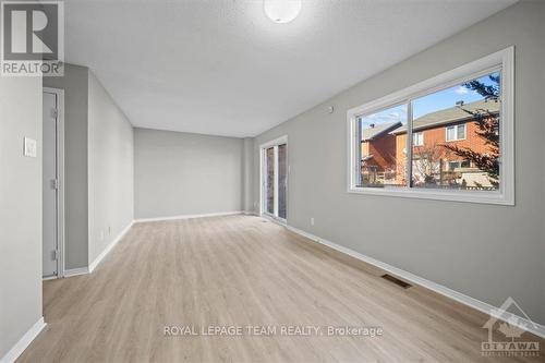 69 Carillon Street, Ottawa, ON - Indoor Photo Showing Other Room