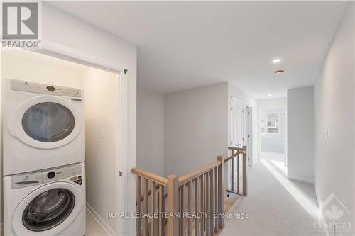 702 Fairline Row, Ottawa, ON - Indoor Photo Showing Laundry Room