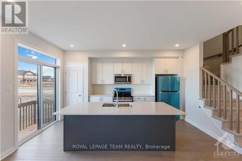 702 Fairline Row, Ottawa, ON - Indoor Photo Showing Kitchen With Double Sink