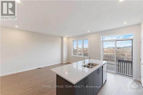 702 Fairline Row, Ottawa, ON - Indoor Photo Showing Kitchen With Double Sink