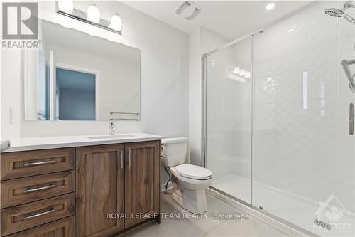 706 Fairline Row, Ottawa, ON - Indoor Photo Showing Bathroom