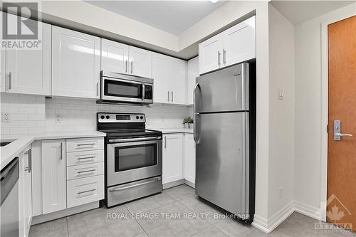 703 - 242 Rideau Street, Ottawa, ON - Indoor Photo Showing Kitchen With Stainless Steel Kitchen