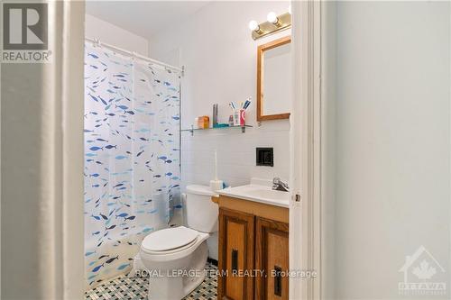 151 Granville Street, Ottawa, ON - Indoor Photo Showing Bathroom