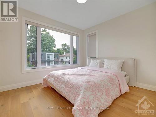 145 Mulvihill Avenue, Ottawa, ON - Indoor Photo Showing Bedroom