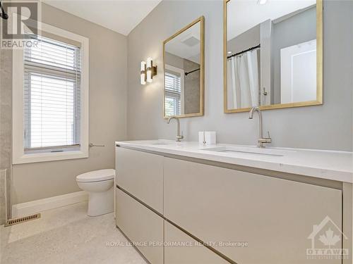 145 Mulvihill Avenue, Ottawa, ON - Indoor Photo Showing Bathroom