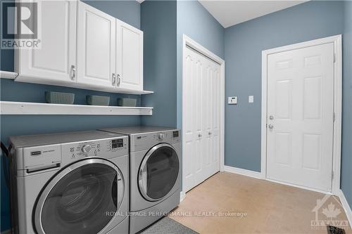 518 Golden Sedge Way, Ottawa, ON - Indoor Photo Showing Laundry Room