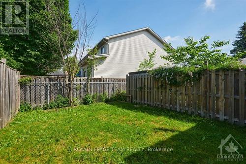 8 Calaveras Avenue, Ottawa, ON - Outdoor