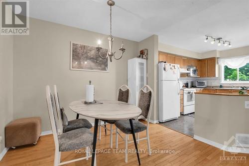 8 Calaveras Avenue, Ottawa, ON - Indoor Photo Showing Dining Room