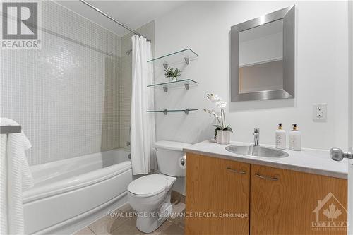 506 - 179 George Street, Ottawa, ON - Indoor Photo Showing Bathroom