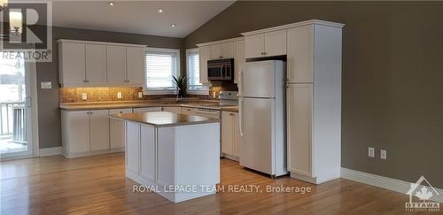 1840 County Road 2 Road, Edwardsburgh/Cardinal, ON - Indoor Photo Showing Kitchen