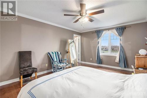 54 Lapointe Boulevard, Russell, ON - Indoor Photo Showing Bedroom