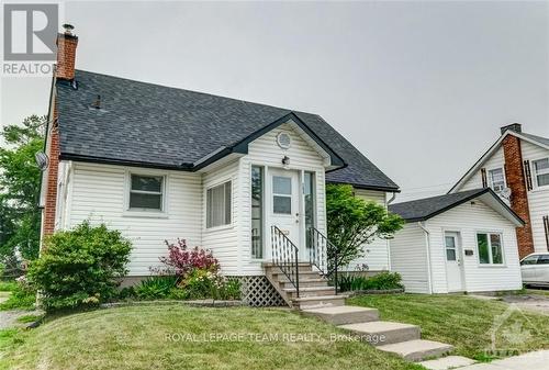 208 Bell Street, Arnprior, ON - Outdoor With Facade