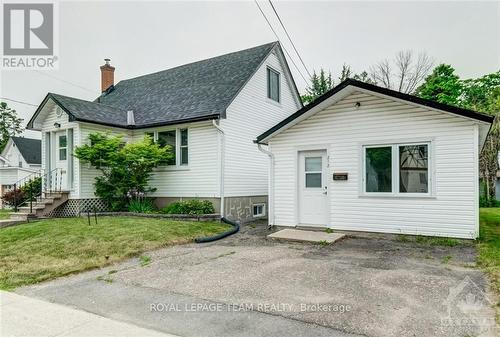 208 Bell Street, Arnprior, ON - Outdoor