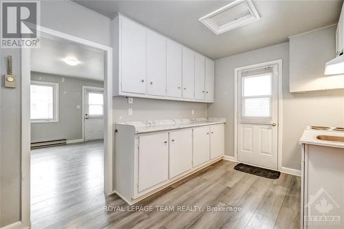 208 Bell Street, Arnprior, ON - Indoor Photo Showing Kitchen