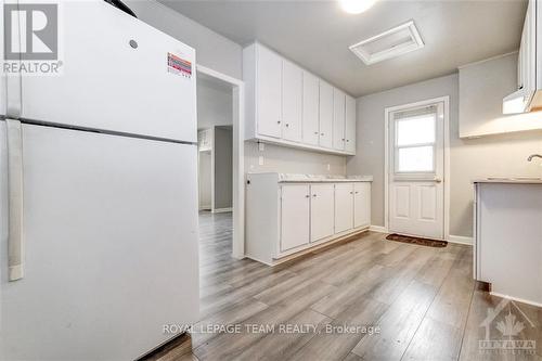 208 Bell Street, Arnprior, ON - Indoor Photo Showing Kitchen