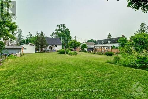 208 Bell Street, Arnprior, ON - Outdoor