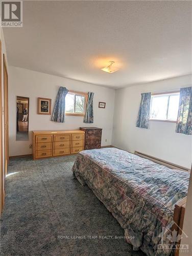 9993 Highway 60, North Algona Wilberforce, ON - Indoor Photo Showing Bedroom