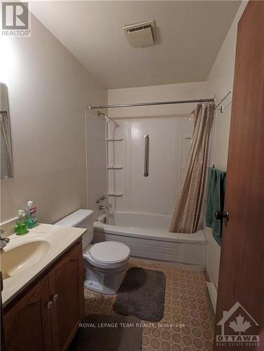 9993 Highway 60, North Algona Wilberforce, ON - Indoor Photo Showing Bathroom