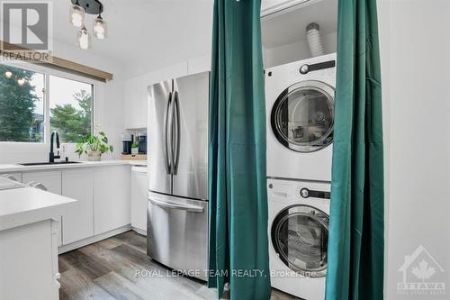 204 - 212 Viewmount Drive, Ottawa, ON - Indoor Photo Showing Laundry Room