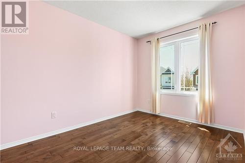 357 Hillsboro, Ottawa, ON - Indoor Photo Showing Other Room