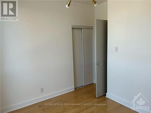 301 - 360 Cumberland Street, Ottawa, ON - Indoor Photo Showing Other Room