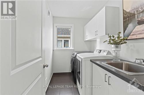 506 Egret Way, Ottawa, ON - Indoor Photo Showing Laundry Room