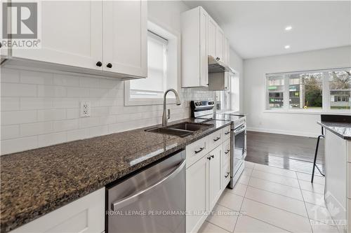 1459 Laurier Street, Clarence-Rockland, ON - Indoor Photo Showing Kitchen With Double Sink With Upgraded Kitchen